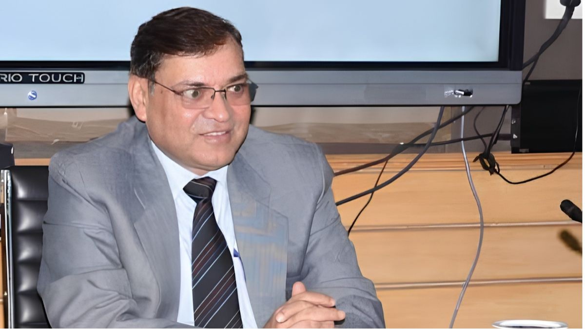 PIB Chief likely to get extension?
