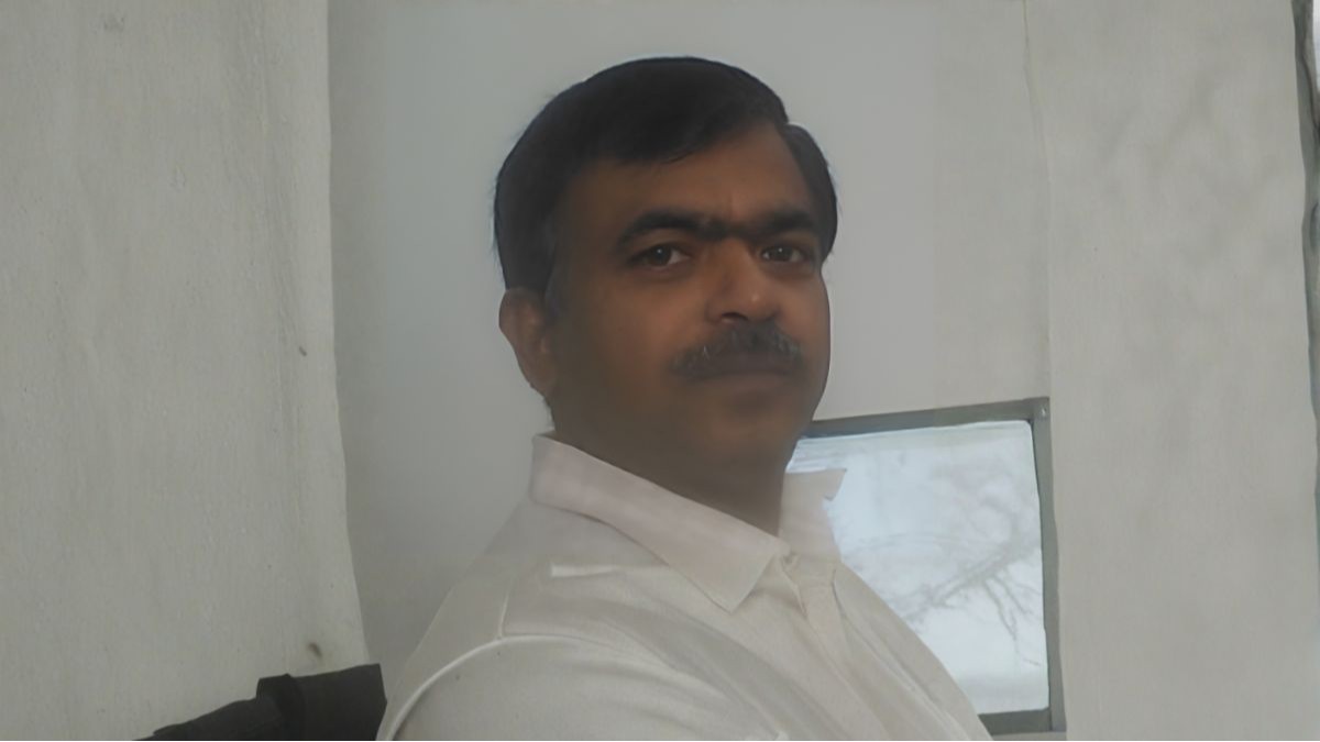 Pankaj Mistry given additional charge of Director (RS&T), KMRCL