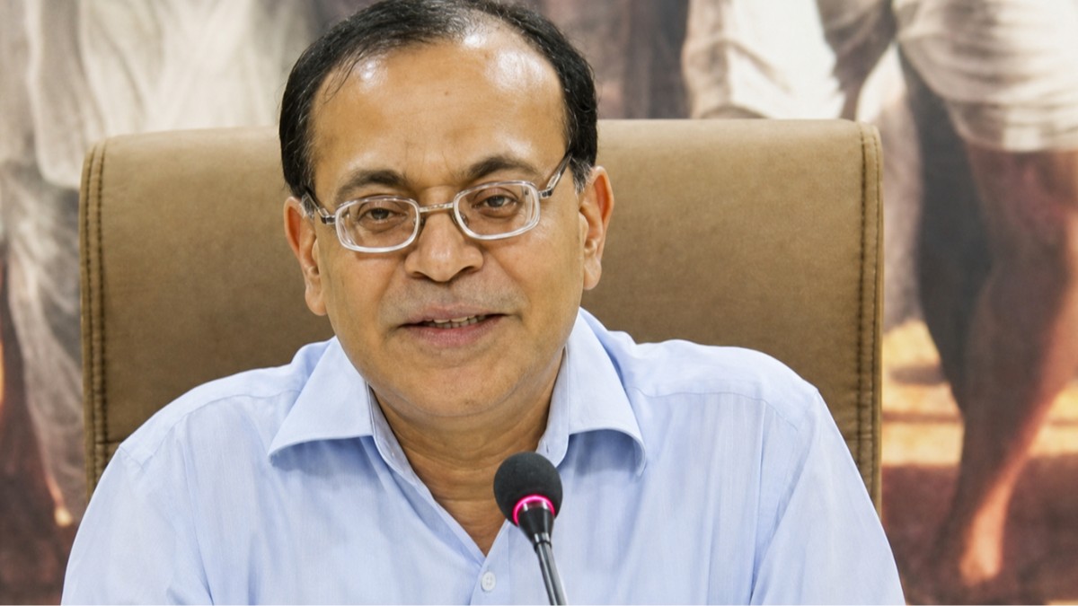 Deputation tenure of Ravi Arora as JS, Housing & Urban Affairs, extended