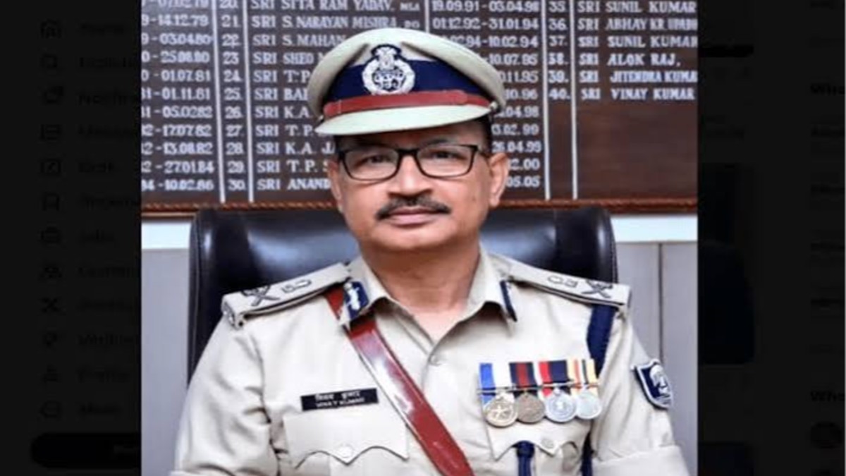Bihar DGP Vinay Kumar takes VRS now CEC