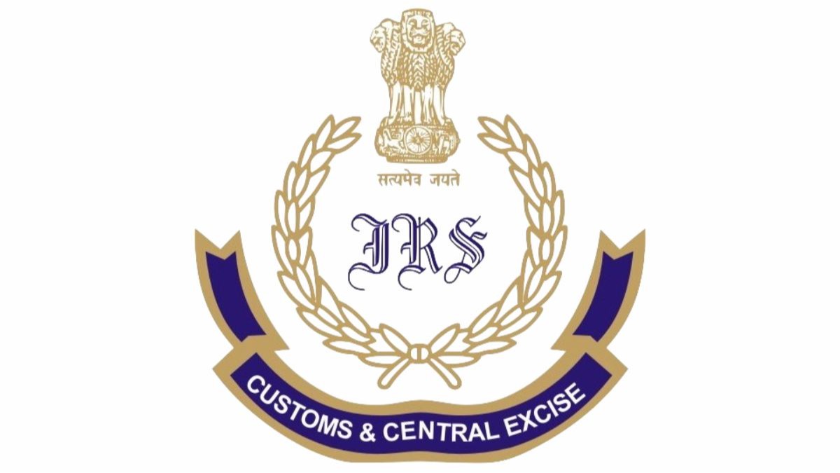 2 IRS officers promoted to Higher Administrative Grade