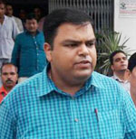 IAS officer Mukesh Pandey commits suicide in Ghaziabad