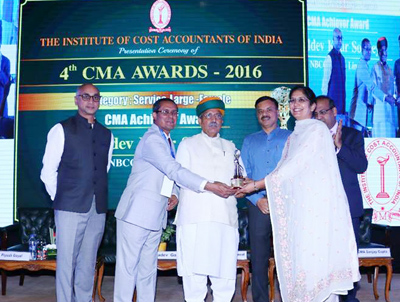 Mrs B K Sokhey, ED NBCC receives CMA Award