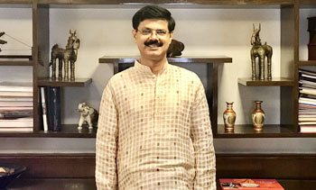 A Secretary in GoI attends office in pure Indian attire