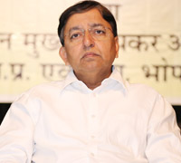 Honouring Centenarian Tax Payers--new initiative by Pr. CCIT, MP & CG P K Dash