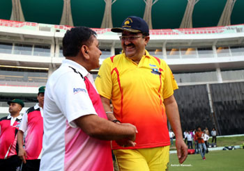 Friendly match between IPS, IAS officers