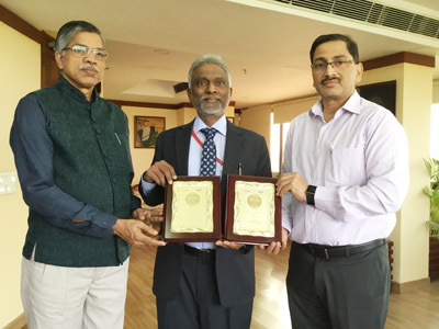 HUDCO receives Digital Leader Award for Excellence