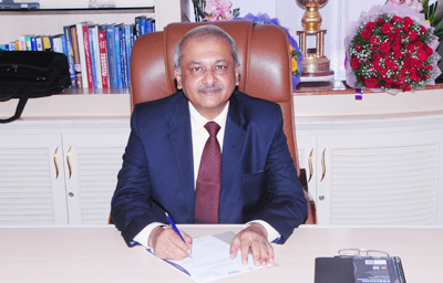 R Madhavan assumes charge as HAL CMD