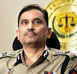 Mumbai Police Commissioner to retire