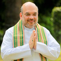 Amit Shah wants some Gujarat bureaucrats for Industry Ministry ?