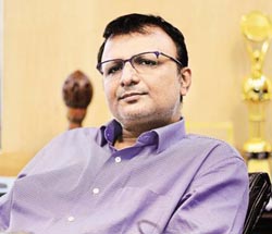 CEO holding additional charge of DG DD