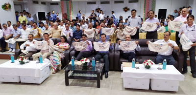 Distribution of cloth bags in presence of Secretary at PDIL, Noida