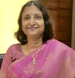 Who will succeed Anshula Kant in SBI ?