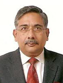 Who will succeed Saurabh Chandra in MCX?