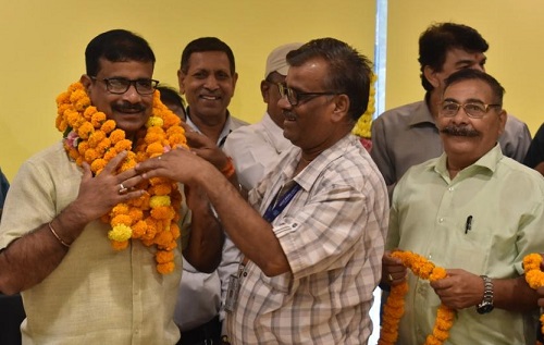 NBCC Director Asim Misra interacts employeesâ€™ unions