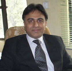 Who will be new Drug Controller of India ?