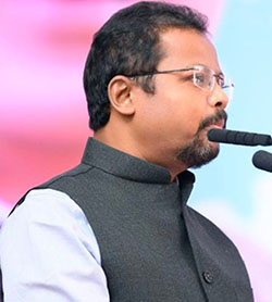 IAS officers in Chhattisgarh in favour of old pension scheme, will submit a memorandum to Government
