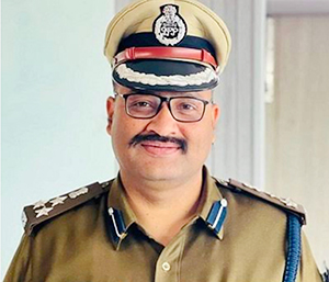 A tough IPS cop, who is a teacher too