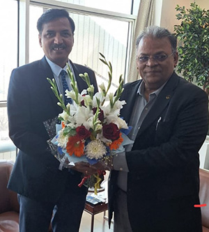R.K Tyagi, CMD PGIL meets AK Singh,CMD, ONGC