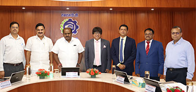 Steel Minister visits NMDC Head office