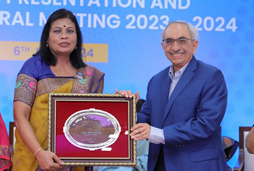 A Manimekhalai, MD UBI conferred with prestigious IMC Ladies Wing Award
