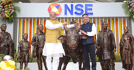 Maharashtra Governor Radhakrishnan inaugurates the iconic statue of NSE Bull