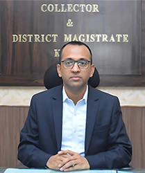 IAS Ajeet Vasant Introduces Daily Breakfast for 100,000 Korba (Chhattisgarh) Students