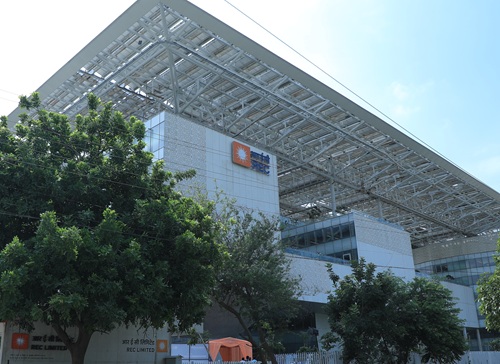 REC records highest ever quarterly profit of Rs 4,451 cr